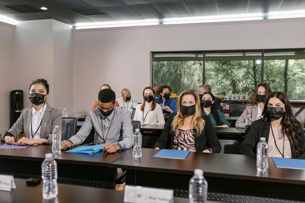 Élever le Potentiel des Employés en Leaders par la Formation Professionnelle